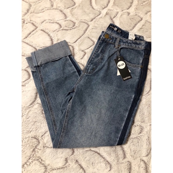 HOST PICK ✨ NWT Boohoo Mom Jeans Size 8 - Picture 3 of 5